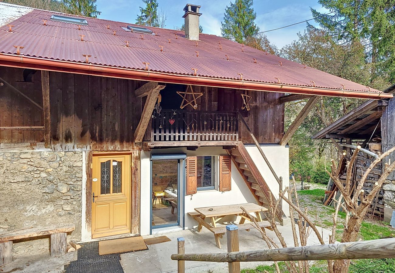 Chalet in Saint-Jean-d´Aulps - GREEN MARMOTTES CHALET